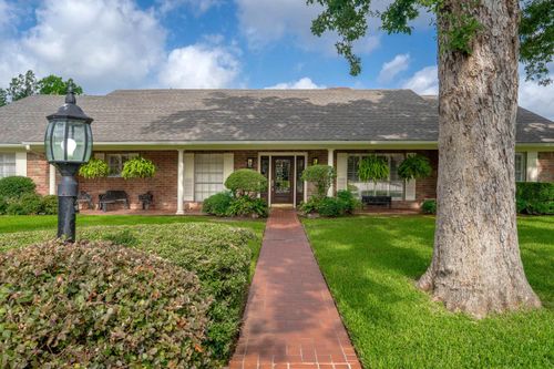 2011 E Warwick, Longview, TX, 75601 | Card Image