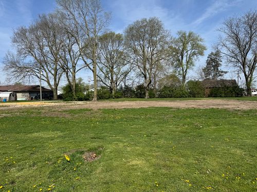 107 4th St E, Lyndon, IL, 61261-7714 | Card Image