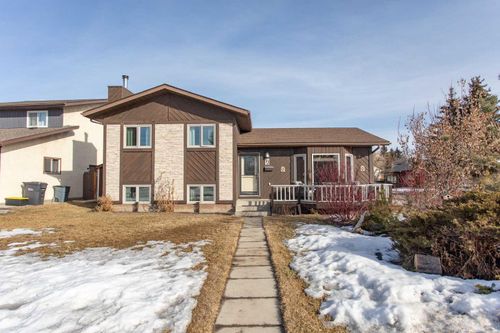 32 Drake Close, Home with 4 bedrooms, 2 bathrooms and 4 parking in Red Deer AB | Card Image