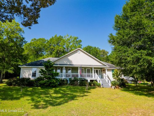 181 Rolling Woods Rd, Lucedale, MS, 39452-7976 | Card Image