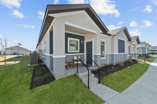 1404 Glee Blvd, Mckinney, TX, 75071-5309 | Card Image