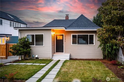 a-5246 21st Ave Sw, Seattle, WA, 98106-1355 | Card Image