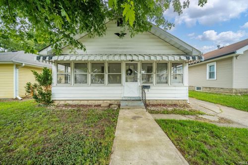 702 S 22nd St, New Castle, IN, 47362-3123 | Card Image
