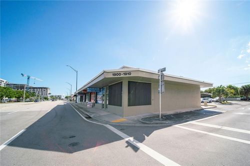 1900 E Oakland Park Blvd, Fort Lauderdale, FL, 33306-1104 | Card Image