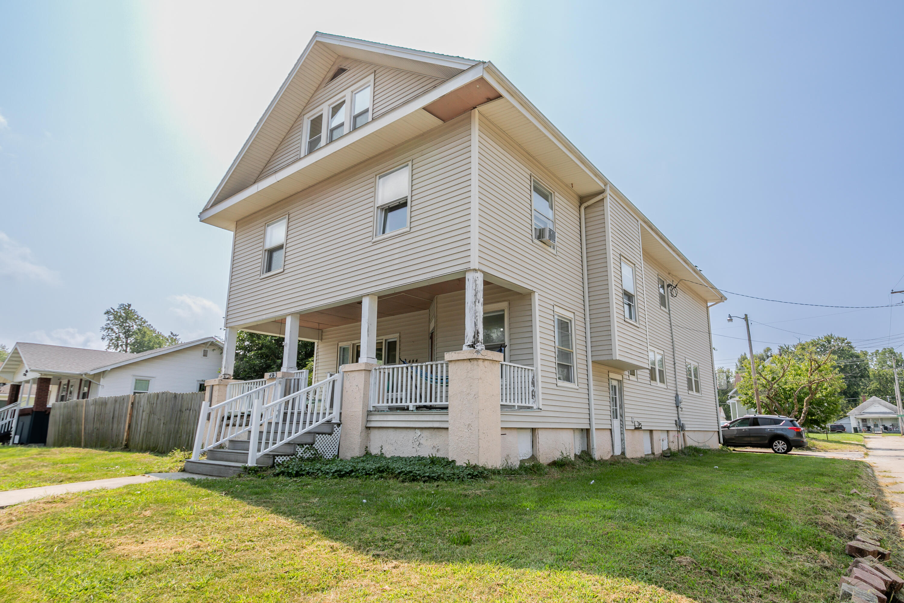 Burkhart St, Moberly, MO 65270