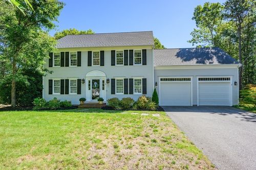 6 Nimble Hill Dr, Yarmouth Port, MA, 02675-2189 | Card Image