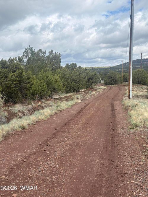 20 N3065, Vernon, AZ, 85940 | Card Image