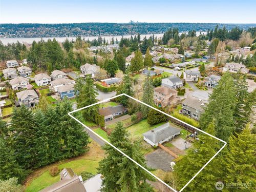 8036 & 8038 116th Ave Se, Newcastle, WA, 98056-1729 | Card Image