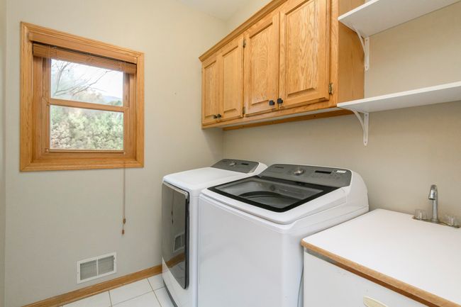 504 Eastern Trl, House other with 4 bedrooms, 4 bathrooms and null parking in MUKWONAGO WI | Image 27