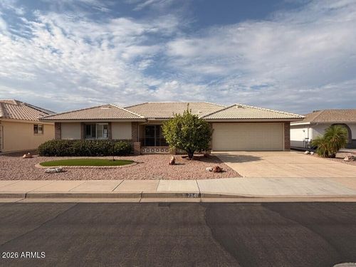 7941 E Navarro Ave, Mesa, AZ, 85209-6926 | Card Image