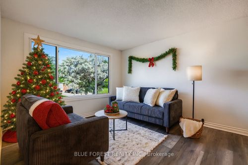 69 Bridle-Path Rd, Wallaceburg, ON, N8A4Y2 | Card Image