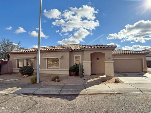 2697 E Waterview Ct, Chandler, AZ, 85249-4843 | Card Image