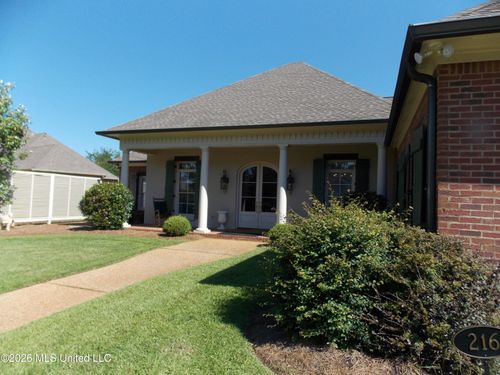 216 Oxford Pl, Ridgeland, MS, 39157-9446 | Card Image
