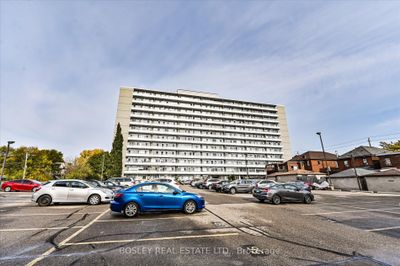 807 - 580 Christie St, Condo with 1 bedrooms, 1 bathrooms and 1 parking in Toronto ON | Image 3