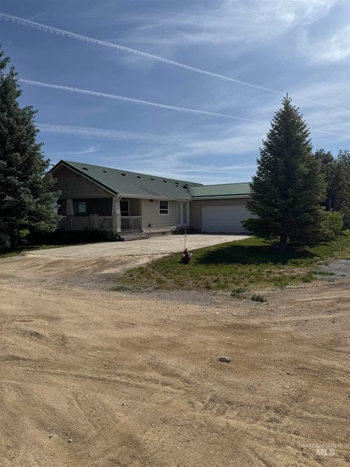 1004 S 5th W, Fairfield, ID, 83327 | Card Image