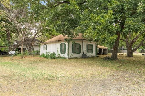212 W 3rd St, Purdon, TX, 76679-3320 | Card Image