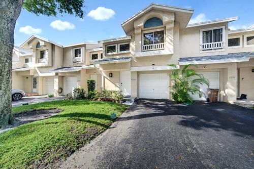 2276-2276 Discovery Cir W, Deerfield Beach, FL, 33442-1039 | Card Image