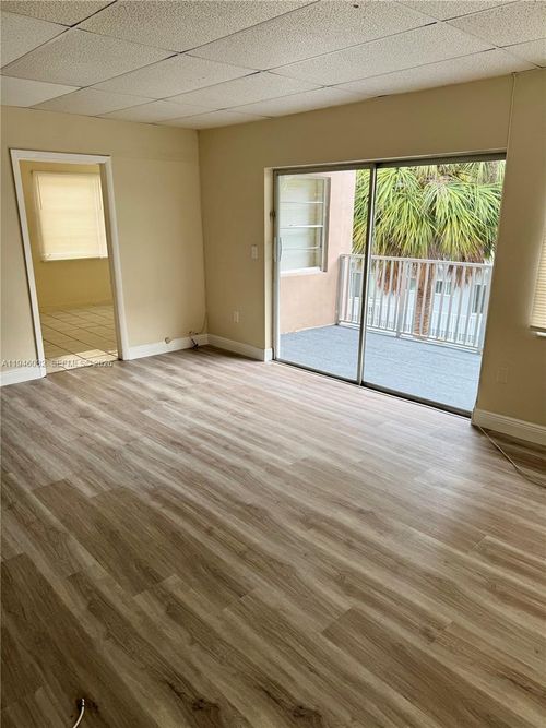 apt-10-9390 E Bay Harbor Dr, Bay Harbor Islands, FL, 33154-2361 | Card Image