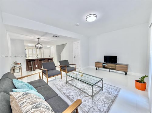 2699-2699 Ne 15th St, Pompano Beach, FL, 33062-8260 | Card Image