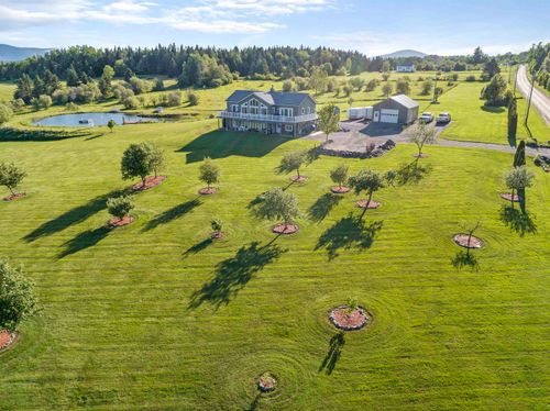 794 Reed Road, Colebrook, NH, 03576 | Card Image
