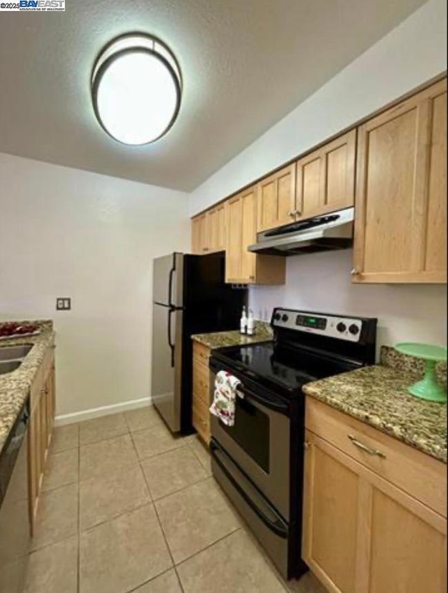 APT-321 - 466 Crescent St, Condo with 1 bedrooms, 1 bathrooms and 1 parking in Oakland CA | Image 8