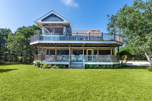 55 Charles Neck Way, Vineyard Haven, MA, 02568-8035 | Card Image