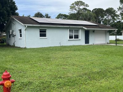 5612 Hickory Drive, House other with 3 bedrooms, 2 bathrooms and null parking in Fort Pierce FL | Image 2