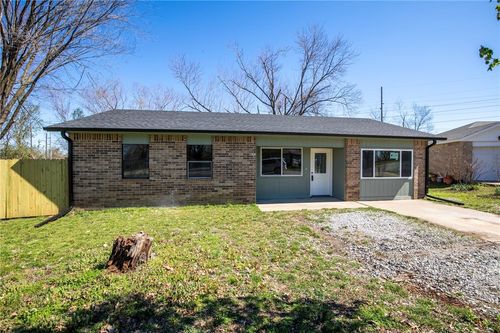 10 Mcintosh Ln, Bentonville, AR, 72712-6763 | Card Image