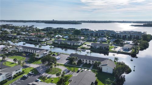 apt-b102-1830 Robalo Dr, Vero Beach, FL, 32960-7258 | Card Image