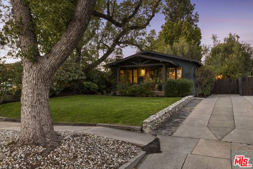 1643 Whitefield Road, Pasadena, CA, 91104 | Card Image