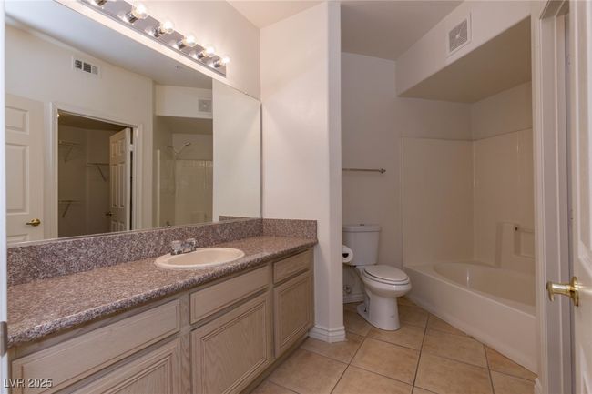 205 - 7185 S Durango Dr, Condo with 2 bedrooms, 2 bathrooms and null parking in Las Vegas NV | Image 12