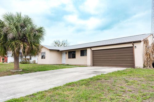473 Sw Whitmore Dr, Port St. Lucie, FL, 34984-3523 | Card Image