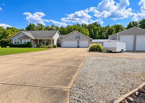 196 Indian Prairie Ln, Union, MO, 63084-4220 | Card Image