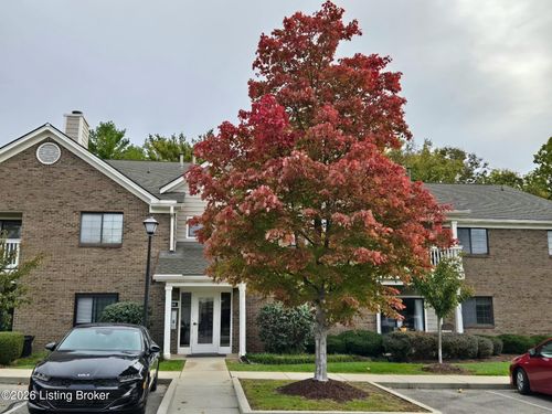 208-401 Creason Ct, Louisville, KY, 40223-6137 | Card Image