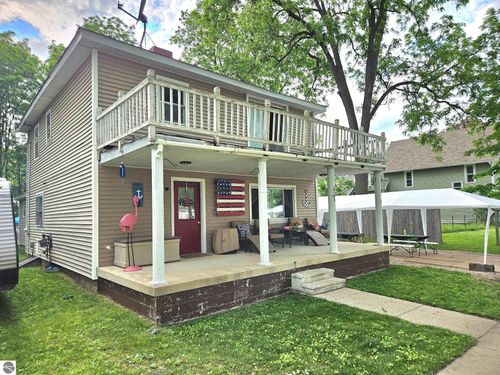 108 S Huron, Lake City, MI, 49651 | Card Image