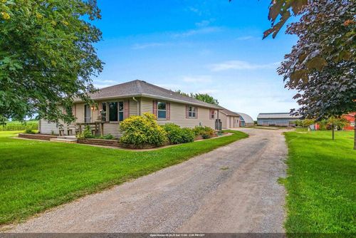 W2227 Redwood Drive, MAPLE GROVE, WI, 54162 | Card Image