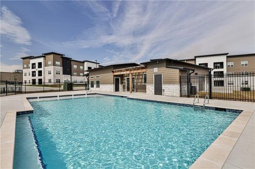 500 Se Salem St, Oak Grove, MO, 64075-7020 | Card Image