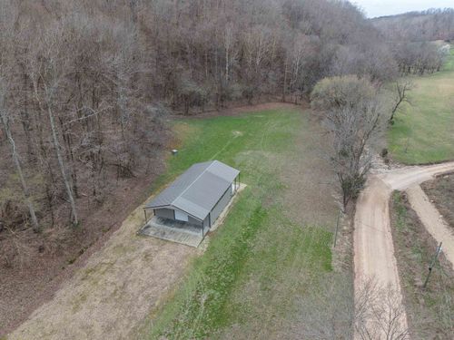 3842 Waterfall Creek Rd, Collinwood, TN, 38450-4509 | Card Image