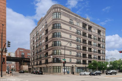 5d-1601 S State St, Chicago, IL, 60616-1359 | Card Image