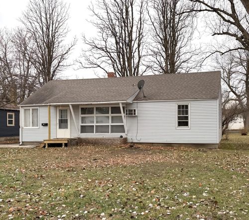 1332 8th Ave, Windom, MN, 56101-1305 | Card Image