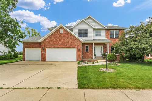 2413 Stricker Ln, Urbana, IL, 61802-9414 | Card Image