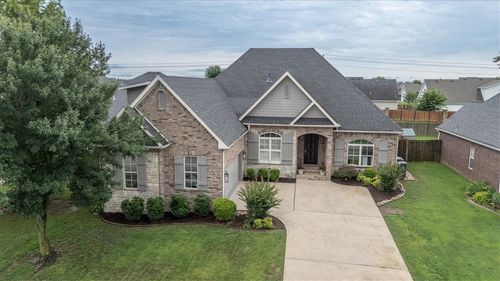 6702 W Braebourne Dr, Rogers, AR, 72758-9002 | Card Image