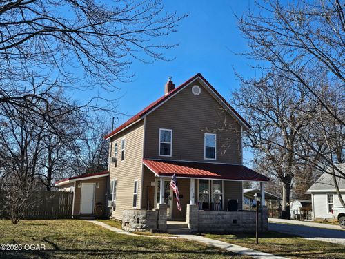 705 N Myrtle St, Pierce City, MO, 65723-1020 | Card Image
