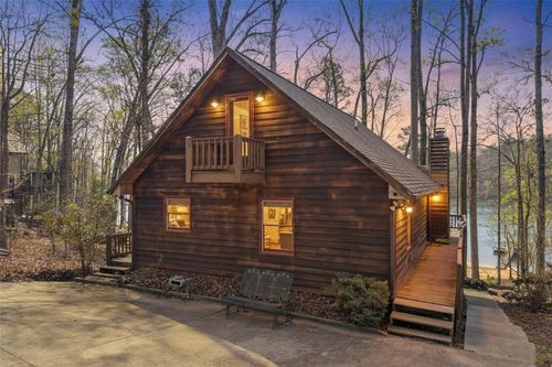 415 Kenwood Dr, Westminster, SC, 29693-6110 | Card Image