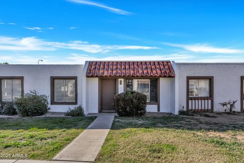 6605 N 46th Ln, Glendale, AZ, 85301-4104 | Card Image