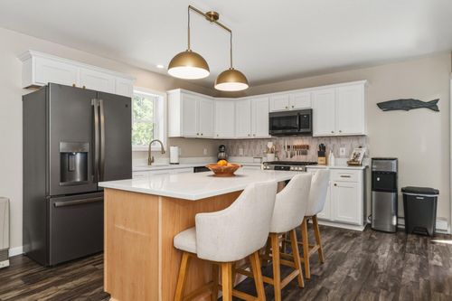 38 Alder Ln, Bernard, ME, 04612-3697 | Card Image