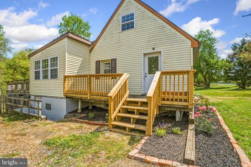 11216 Tippett Rd, CLINTON, MD, 20735-9645 | Card Image