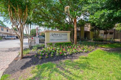 91 - 5001 Lamonte Lane, Home with 2 bedrooms, 2 bathrooms and null parking in Houston TX | Image 1