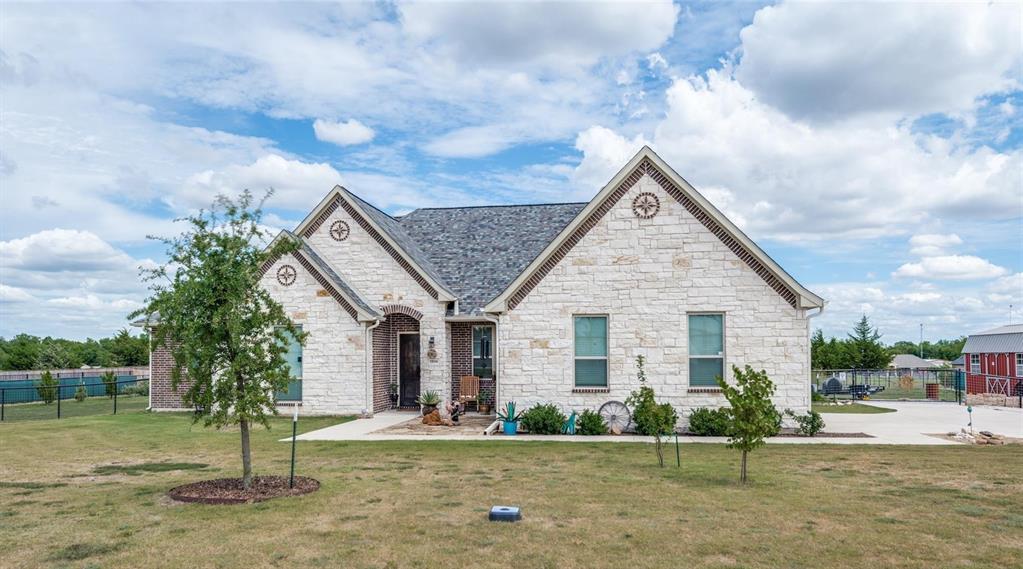 Southgate Ct, Farmersville, TX 75442
