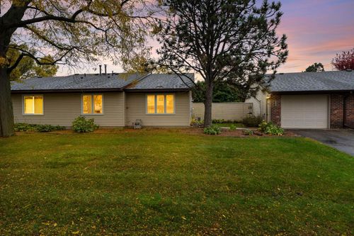 9268 Indian Blvd S, Cottage Grove, MN, 55016-2273 | Card Image